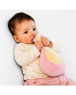 Cuddle Your Dummy speenknuffel in roze en crème. Met houder voor een fopspeen, gemaakt van 100% polyester en voorzien van CE-markering.