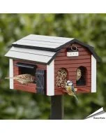 Voederschuur (rood) - Wildlife Garden ✔️ Houten voederhuis voor tuinvogels ✔️ Ideaal voor kleine vogels ✔️ Geïnspireerd door Scandinavisch design ➤ Bestel nu op Hoezo-Kado