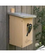 Houten nestkast voor grote mezen ✔️ Onbehandeld massief hout ✔️ Geschikt voor koolmezen✔️ Weerbestendig ➤ Koop nu bij Hoezo-Kado.nl