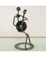 Metalen muzikant met contrabas van ca. 17 cm hoog. Decoratief muziekbeeldje en origineel cadeau voor contrabassisten en muziekliefhebbers.