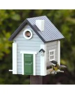 Multiholk Gratt Hus van Wildlife Garden combineert nestkast en voederhuis in één. Met lichtgrijze gevel, 32 mm invliegopening en Scandinavisch geïnspireerd ontwerp.