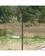 Vogelvoederstation kopen? ✔️ Stevig, stijlvol en weerbestendig. Inclusief voerschalen en haken. Perfect voor tuinvogels - nu bij Hoezo-Kado!