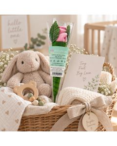Babyblooms Baby Rosebud met lichtroze babysokjes in de vorm van een roos. Origineel kraamcadeau voor geboorte, babyshower of kraammand.