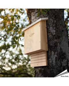 Houten Vleermuiskast met metalen dak - www.hoezo-kado.nl
