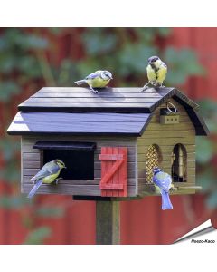 Voederschuur (bruin) - Wildlife Garden ✔️ Houten voederhuis voor tuinvogels ✔️ Ideaal voor kleine vogels ✔️ Geïnspireerd door Scandinavisch design ➤ Bestel bij Hoezo-Kado