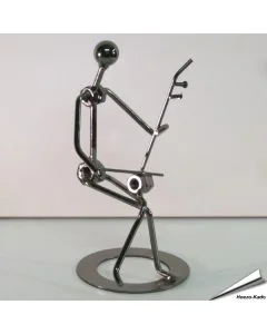 Metalen muzikant met cello van ca. 16,5 cm hoog. Decoratief beeldje voor cellisten, strijkers en liefhebbers van klassieke muziek.
