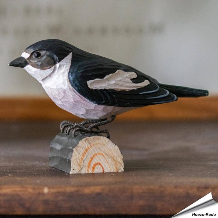 DecoBird - Bonte vliegenvanger | Houtgesneden vogel | lindenhout