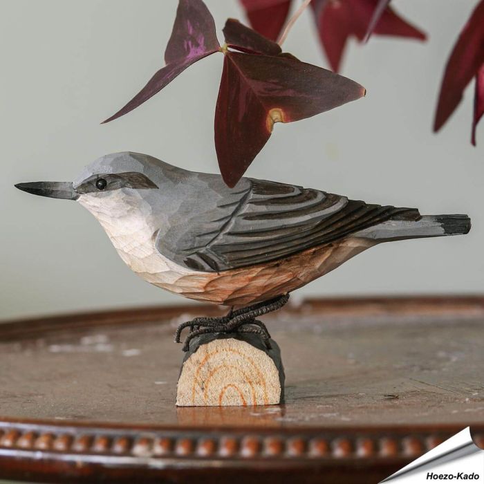 Handgemaakte DecoBird boomklever van hout kopen? Natuurgetrouwe vogel decoratie van Wildlife Garden. Duurzaam, uniek en perfect als cadeau voor vogelliefhebbers.