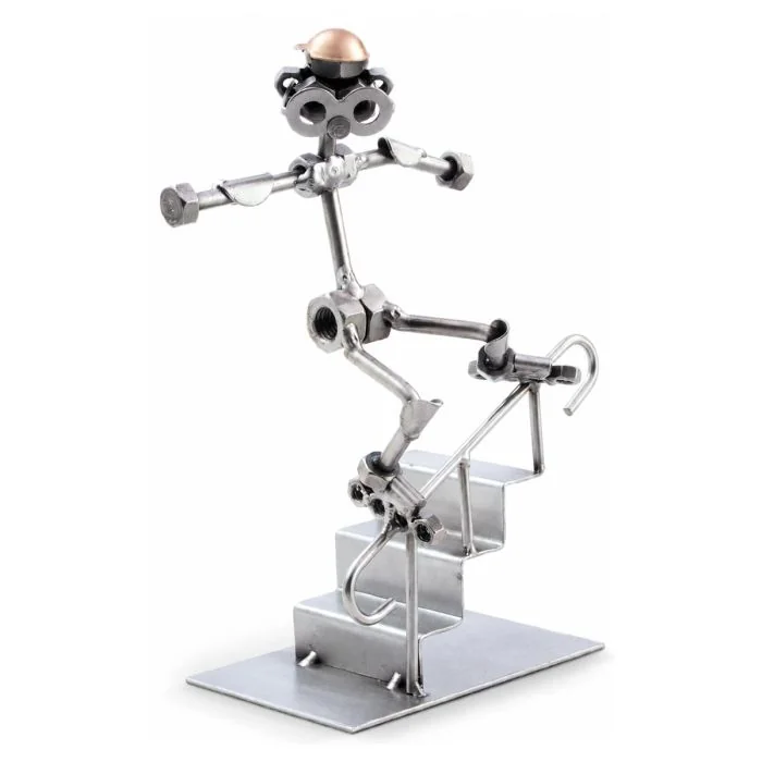 Handgemaakte Hinz & Kunst sculptuur van een inline skater met helm, skates en skate-obstakel. Origineel metalen cadeau voor iedere skate-liefhebber.