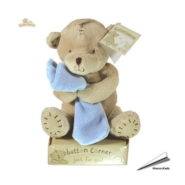 Button Corner - Knuffelbeer met blauw dekentje