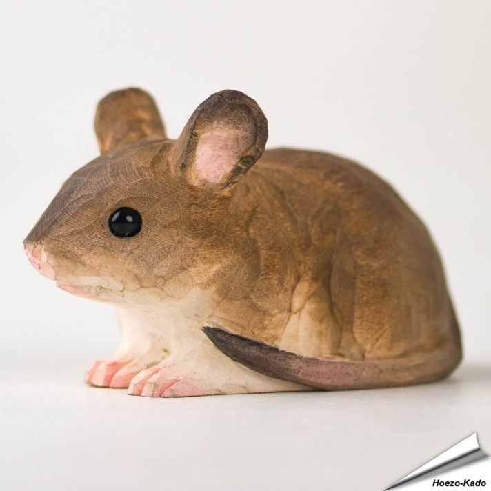 Houten muis van Wildlife Garden – een prachtige decoratie waar het hele gezin van zal genieten! ✔️ Natuurgetrouw vormgegeven en realistisch gekleurd ➤ Bestel nu eenvoudig online bij Hoezo-Kado