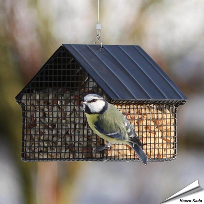 Voederhuisje voor pindas en vet traktaties